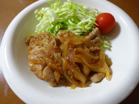 玉ねぎの甘みをプラス！豚のしょうが焼き